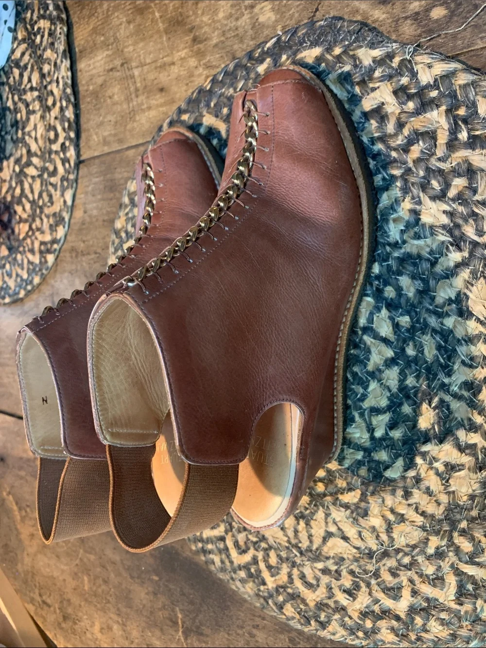 Stuart Weitzman Brown Leather Slingback Mules with Gold Chain - Picture 3 of 13